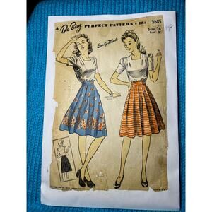 Du Barry pattern 5585 Blouse square neck A line skirt 1940s size 16